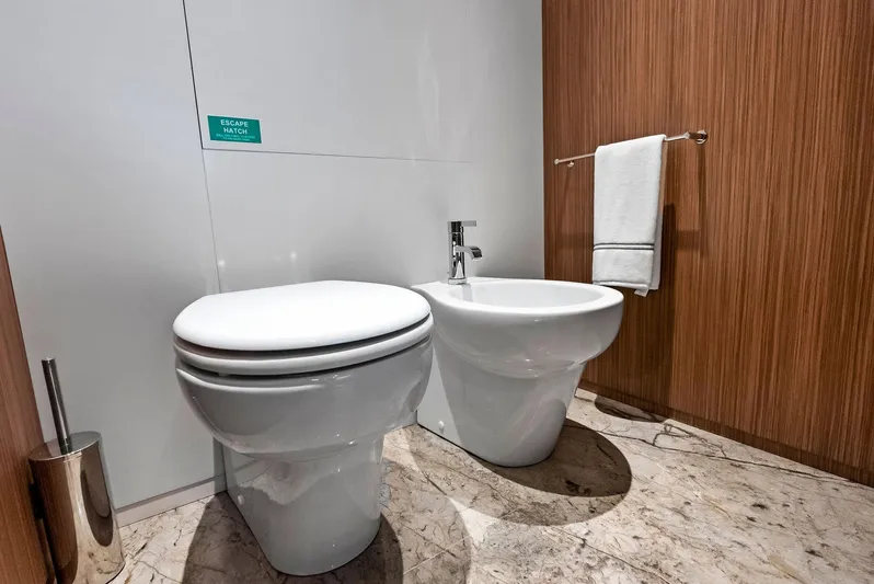 Ciao M Yacht Photos Pics Luxury yacht bathroom with toilet and bidet, Custom Line 106', 2023 model.