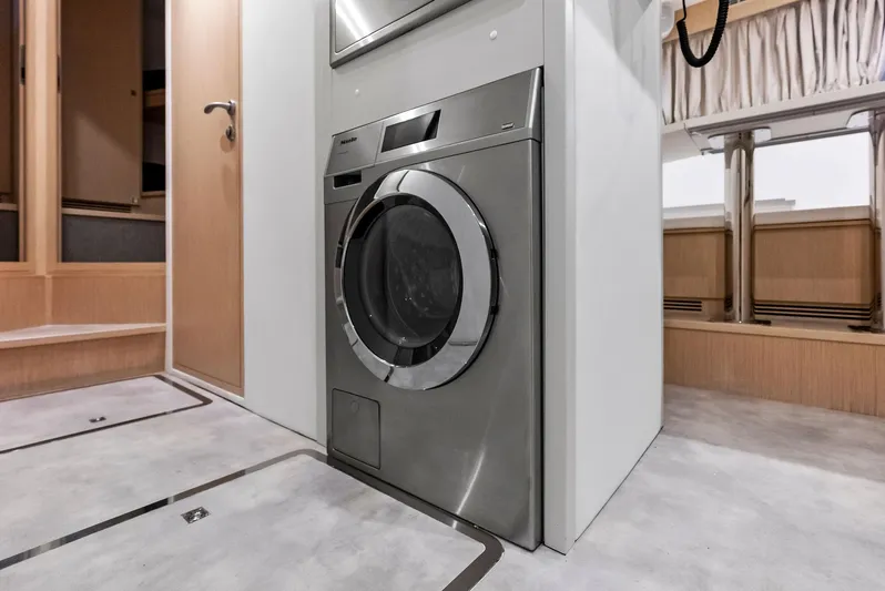 Ciao M Yacht Photos Pics 