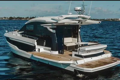 2026 Galeon Galeon 410 HTC inkl. Wetbar an der Badeplattform integriert