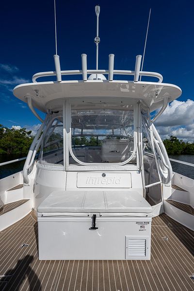 2016 Intrepid 430 Sport Yacht