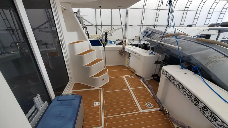 Val Halla Yacht Photos Pics Cockpit Starboard