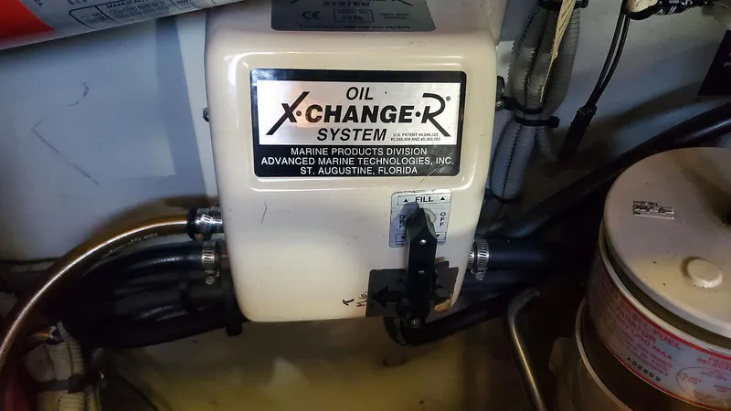 Val Halla Yacht Photos Pics Oil Change System