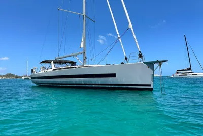 Beneteau Oceanis Yacht 62