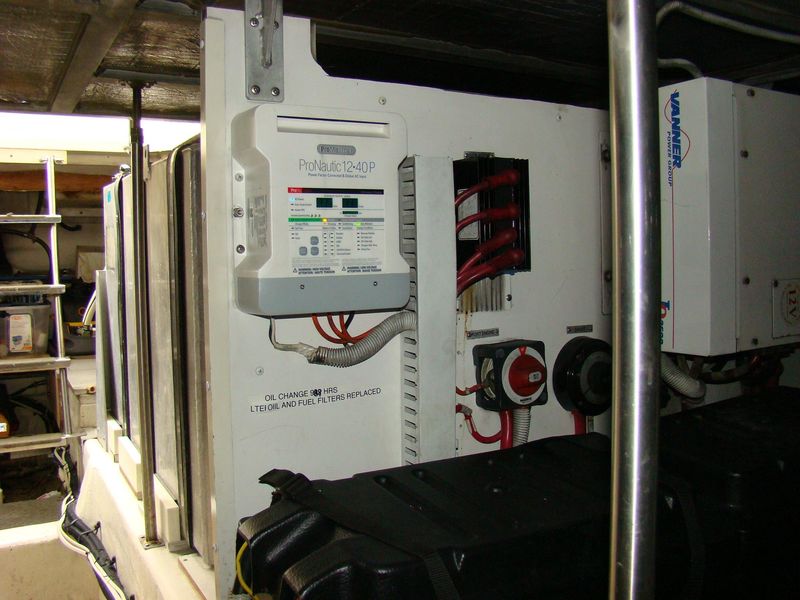 2002 Carver Voyager 530