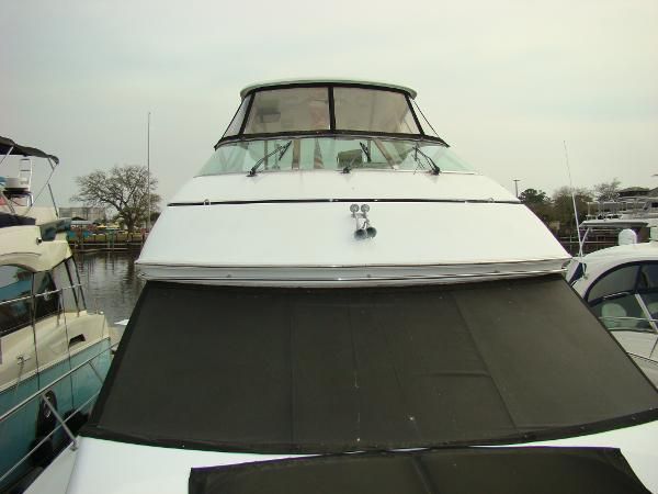 2002 Carver Voyager 530