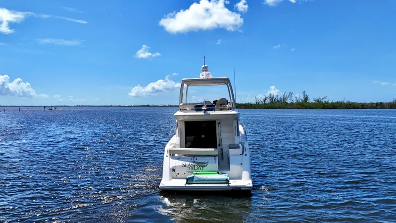 Seas The Day Yacht Photos Pics 2017 Carver - Exterior profile on the water