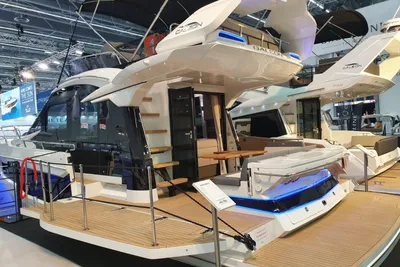 2025 Galeon 400 Fly inkl. Wetbar an der Badeplattform integriert / lieferbar 2025