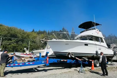 Trojan F32 Command Bridge