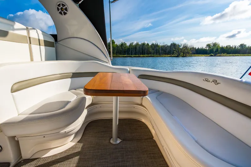 Cloud 9 Yacht Photos Pics 