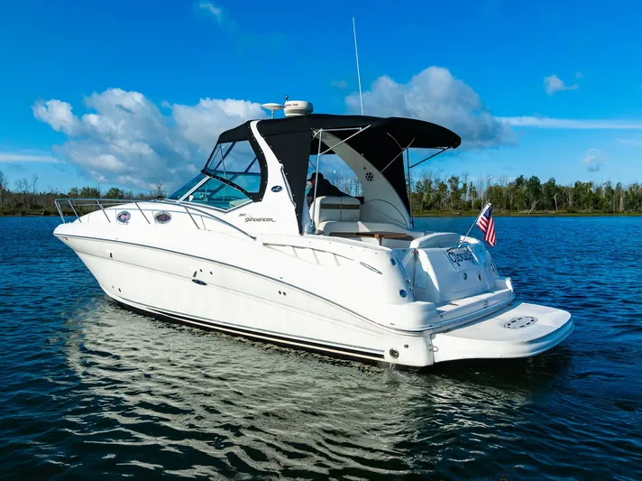 Cloud 9 Yacht Photos Pics 