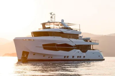 2026 Numarine 32XP