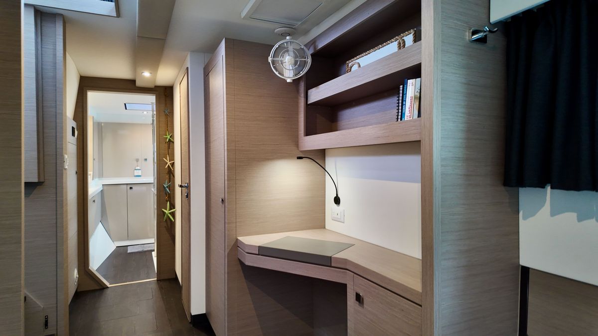 2022 Fountaine Pajot 42 