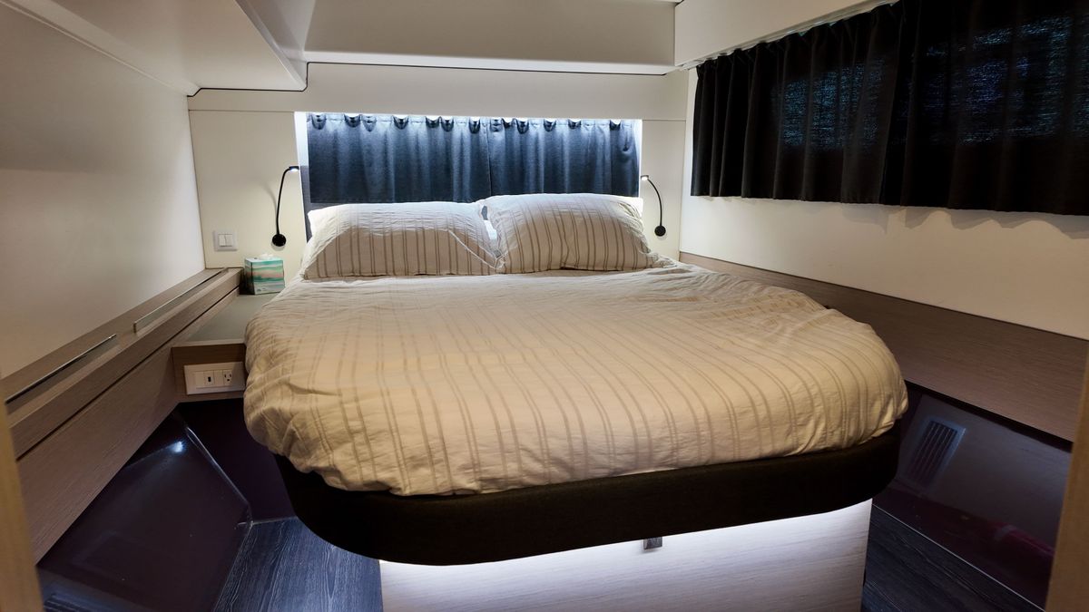 2022 Fountaine Pajot 42 