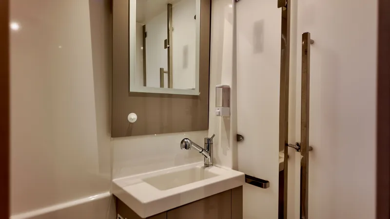 No Brainer II Yacht Photos Pics 