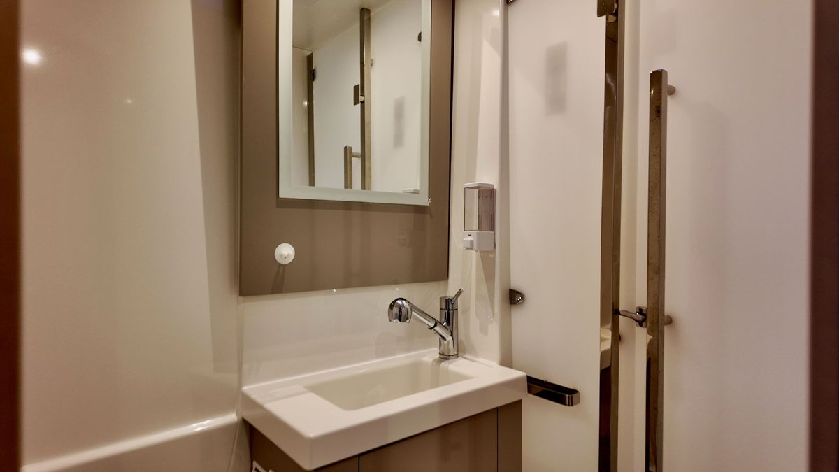 2022 Fountaine Pajot 42 