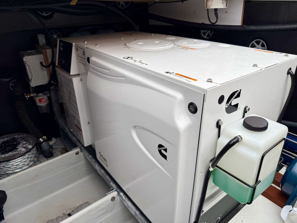 2022 Fountaine Pajot 42 