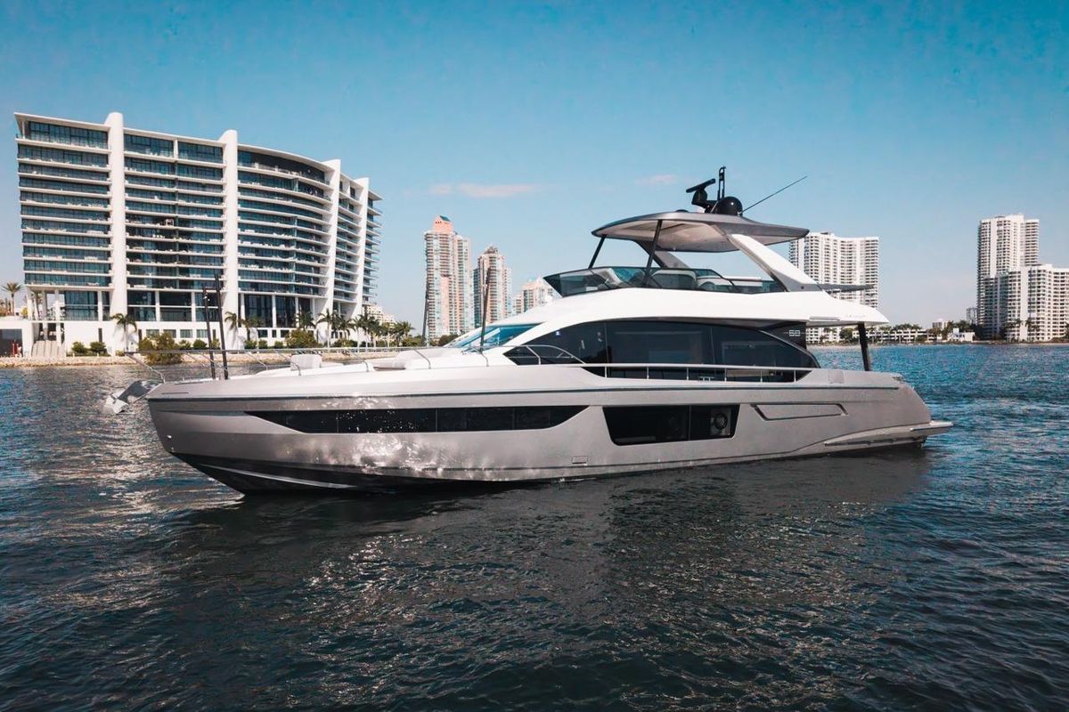 2023 Azimut 68 