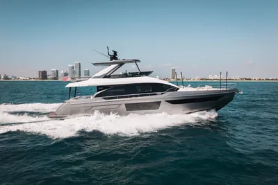 Azimut Fly 68