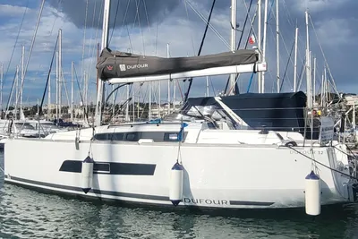 Dufour 32
