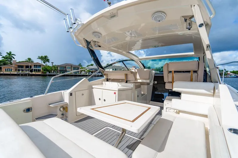 Yalla Yacht Photos Pics 