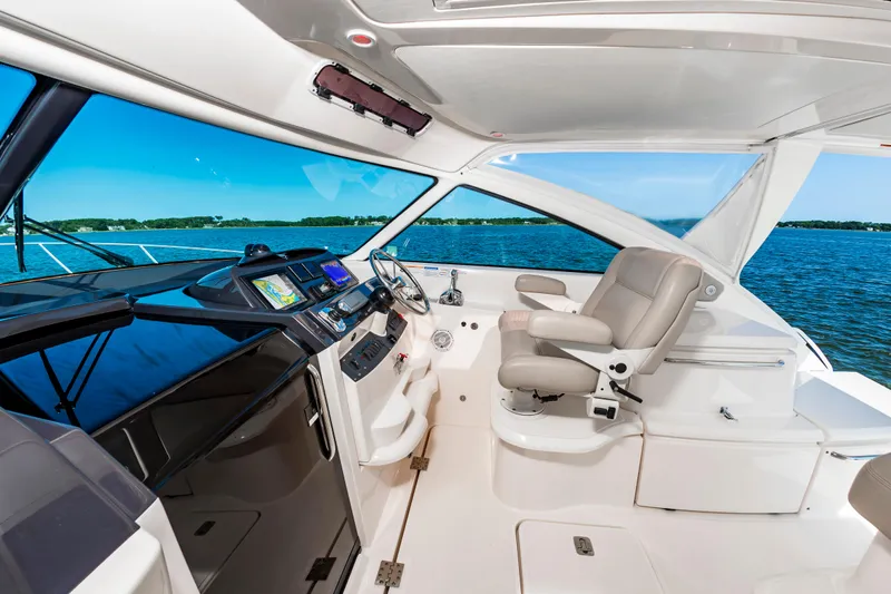 Proteus II Yacht Photos Pics 