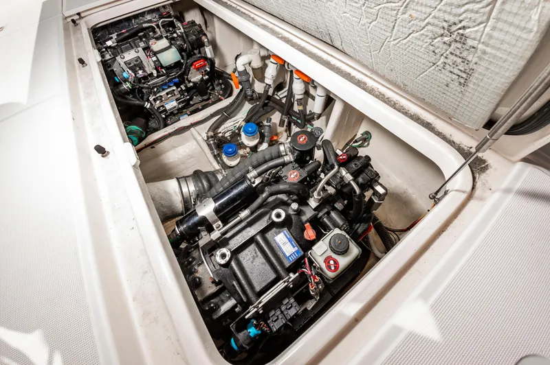 Proteus II Yacht Photos Pics 