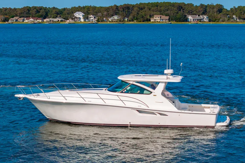 Proteus II Yacht Photos Pics 