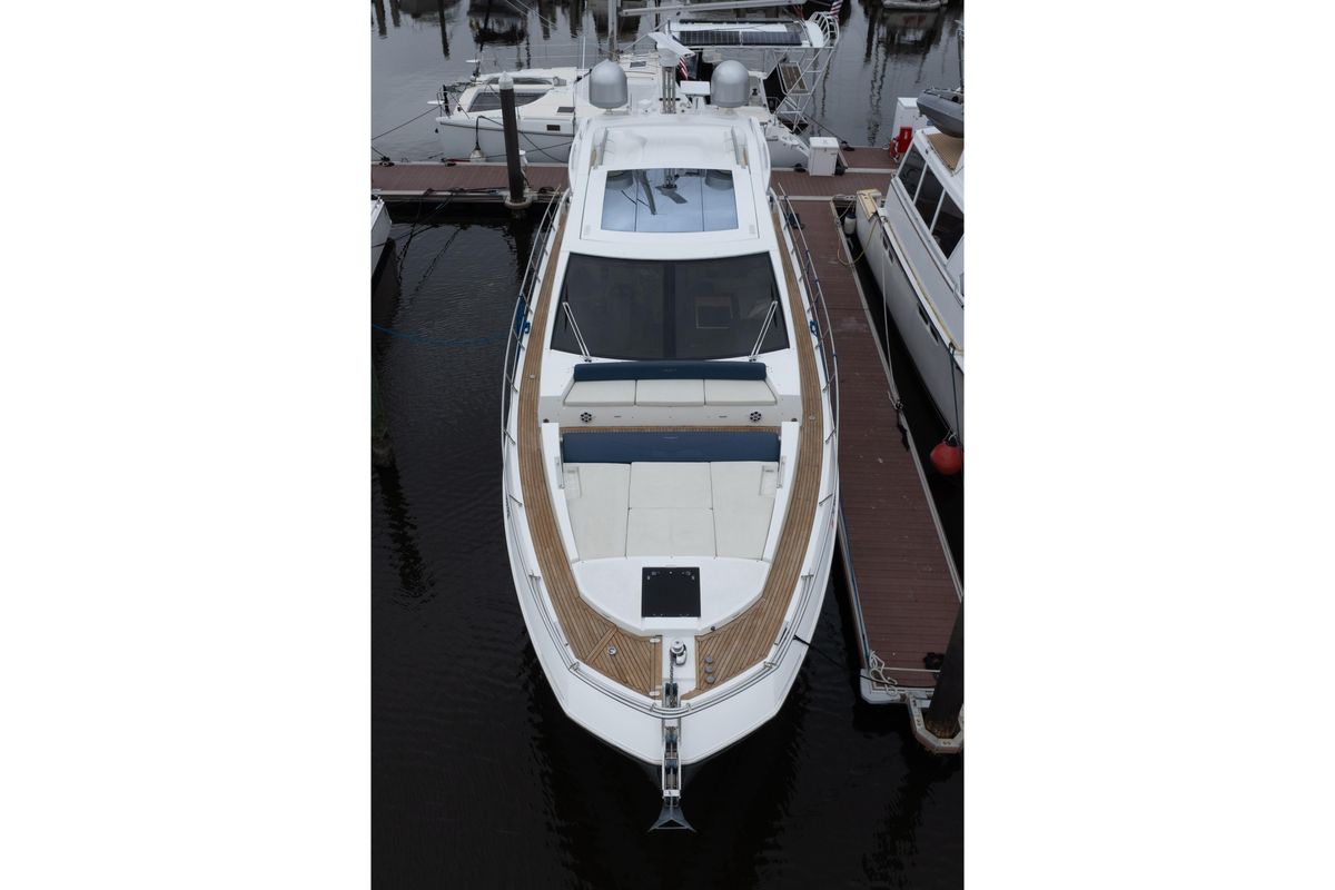 2015 Azimut 55 