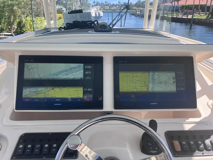  Yacht Photos Pics Helm of 2018 Grady-White Canyon 336 with dual Garmin displays.