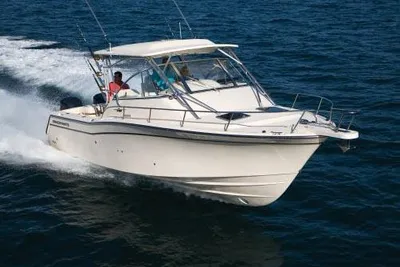 Grady-White Express 330