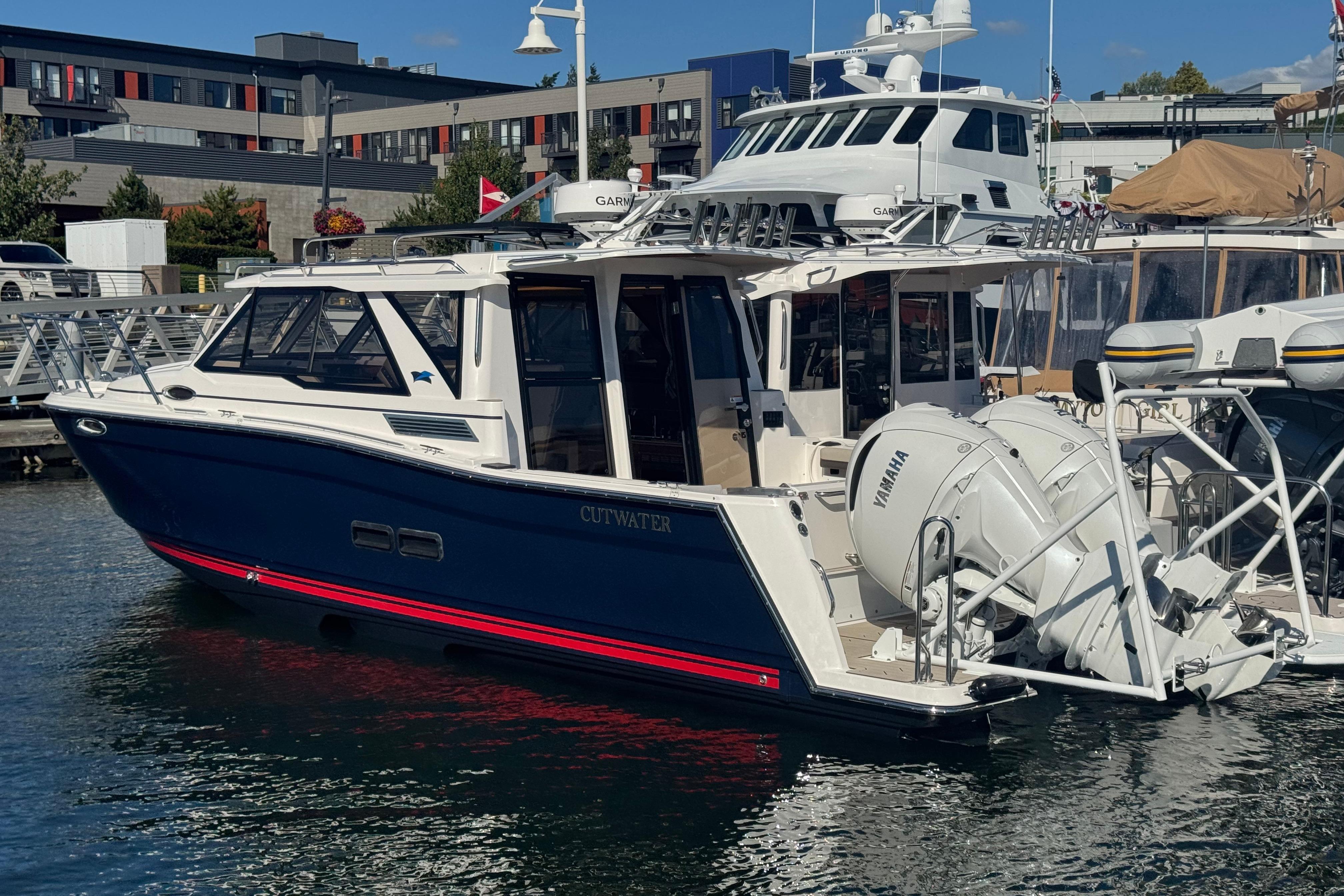 Cutwater C-288 Coupe