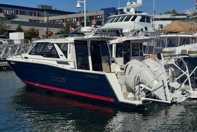 Cutwater C-288 Coupe