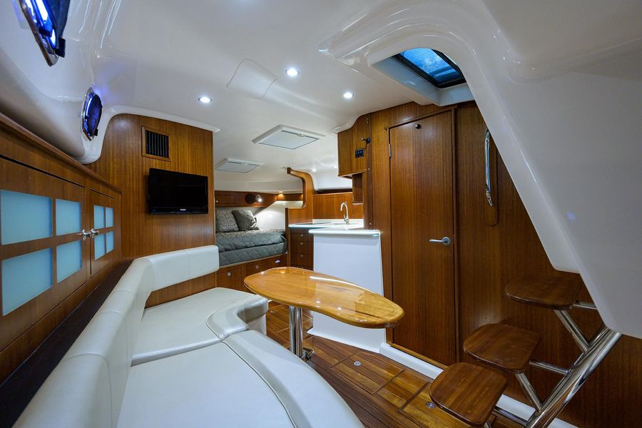 2015 Pursuit OS 385