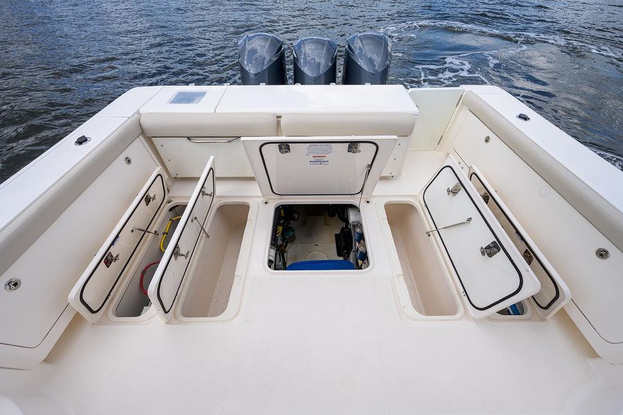 2015 Pursuit OS 385