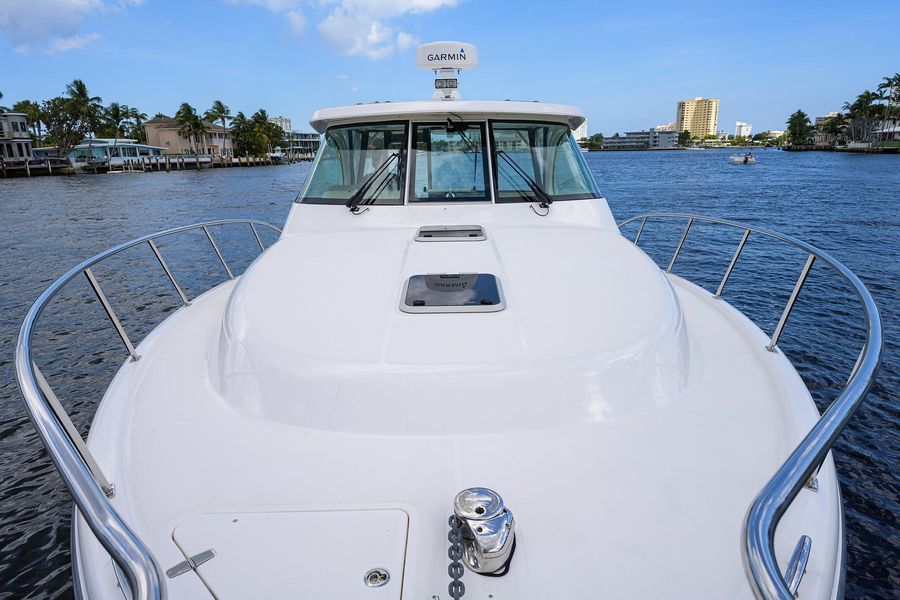 2015 Pursuit OS 385