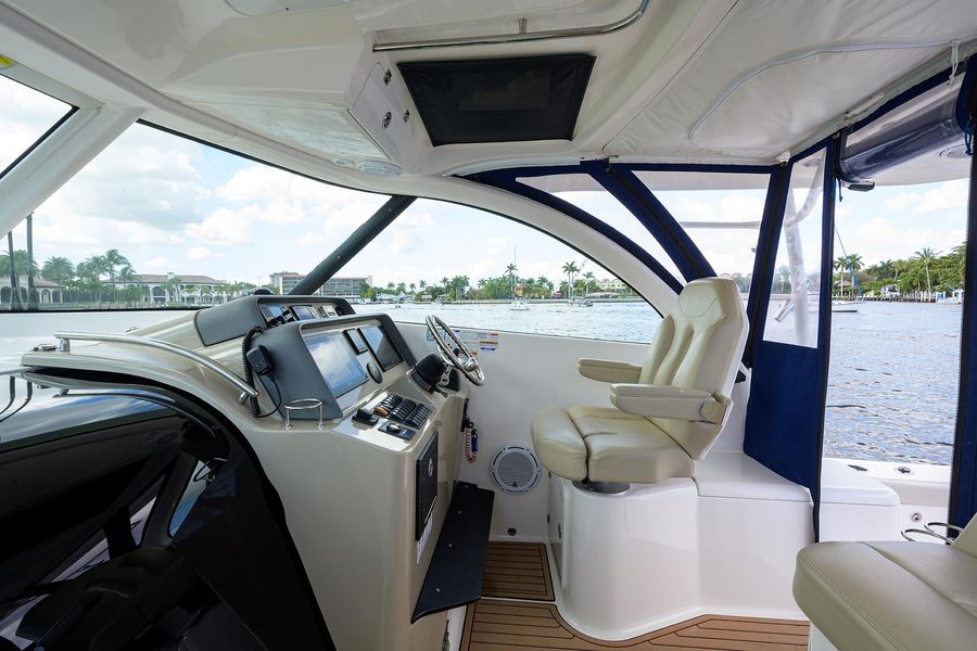 2015 Pursuit OS 385