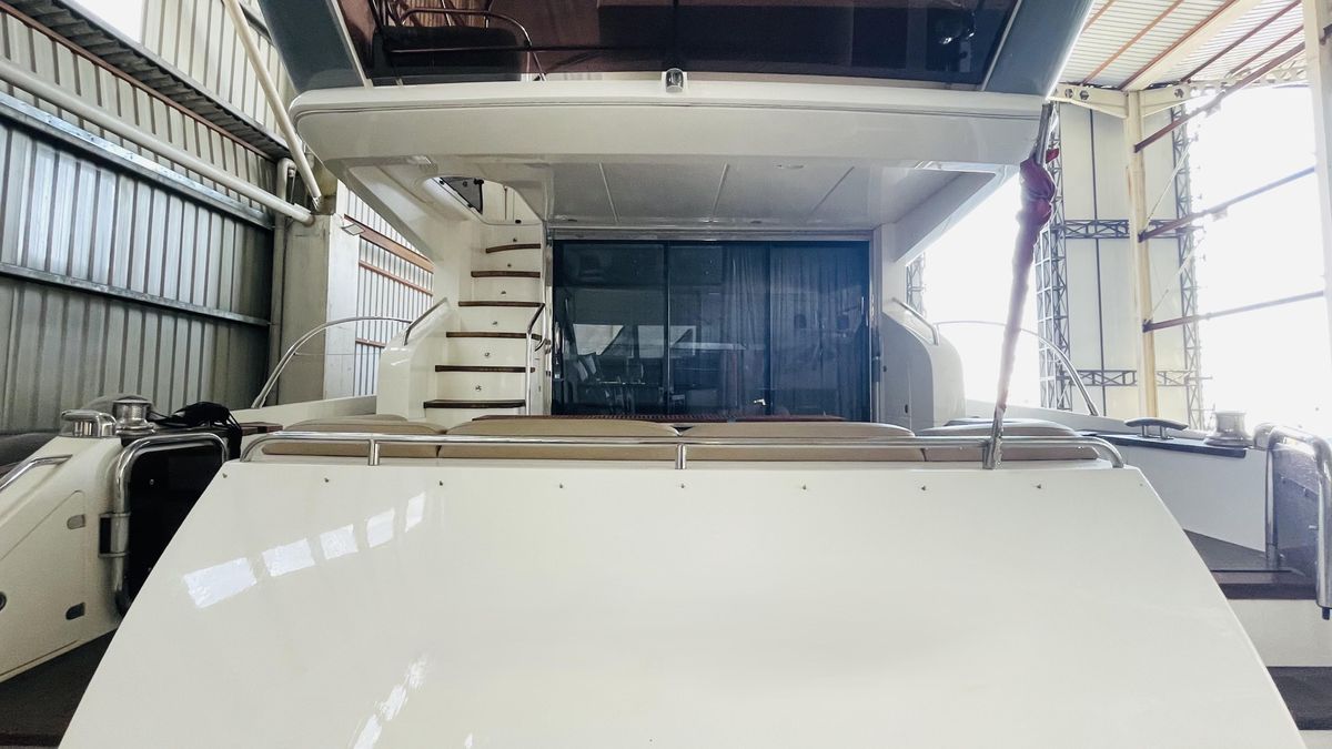 2012 Princess 64 