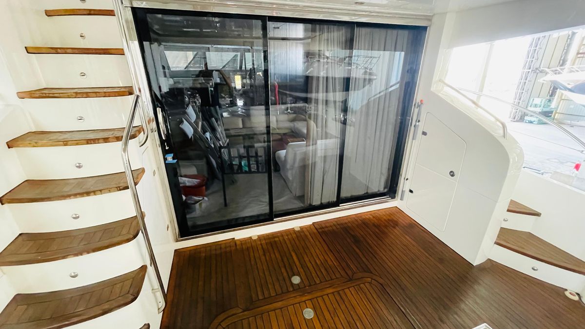 2012 Princess 64 