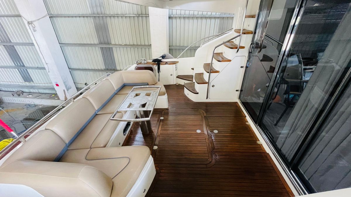 2012 Princess 64 