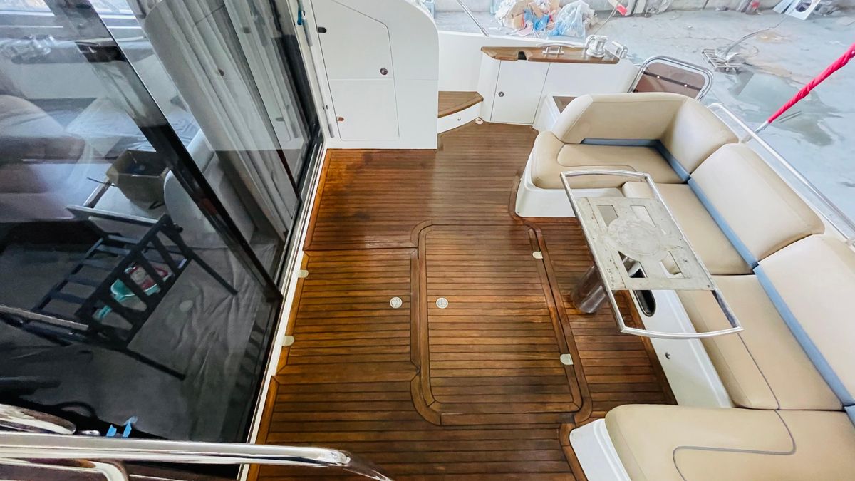 2012 Princess 64 