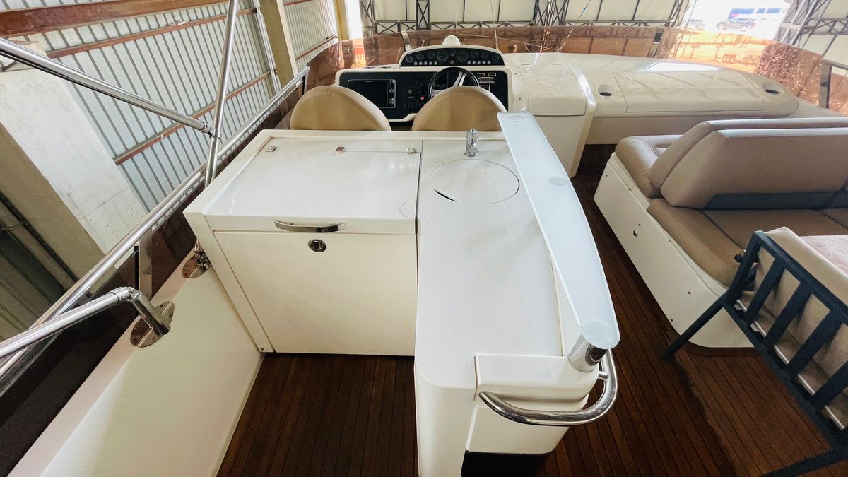 2012 Princess 64 