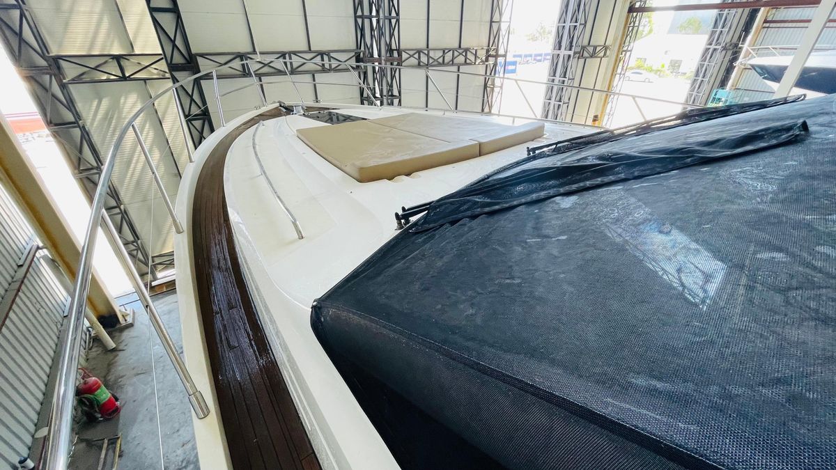 2012 Princess 64 