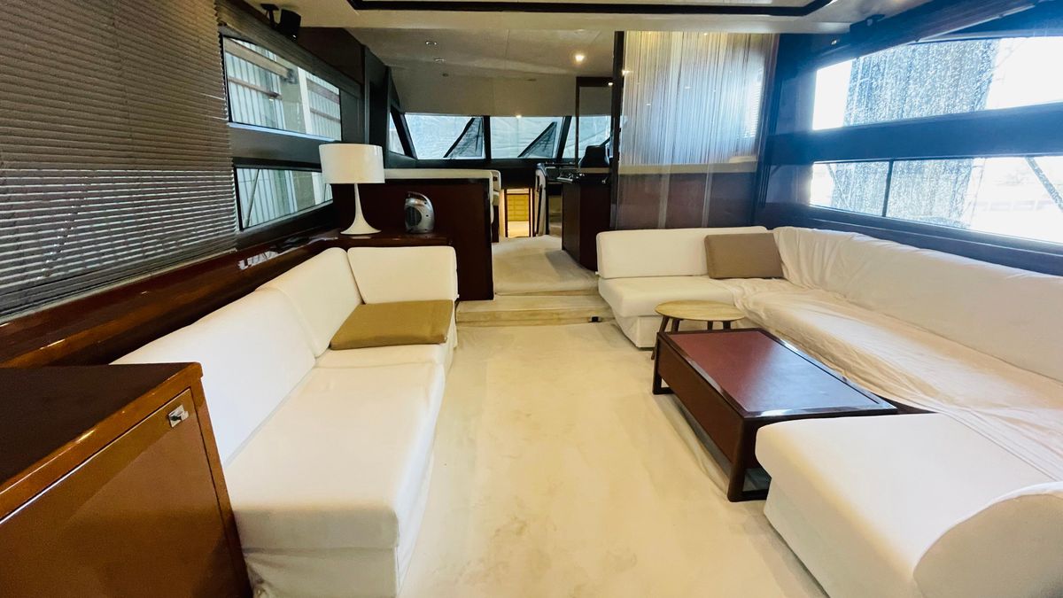 2012 Princess 64 