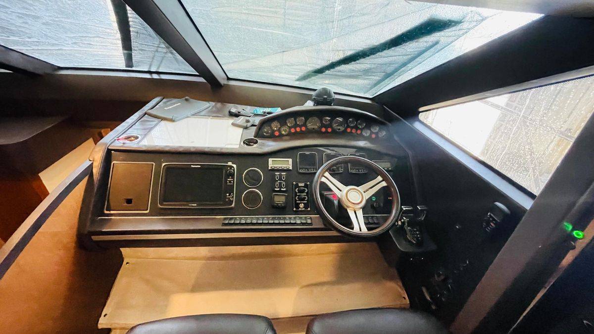 2012 Princess 64 