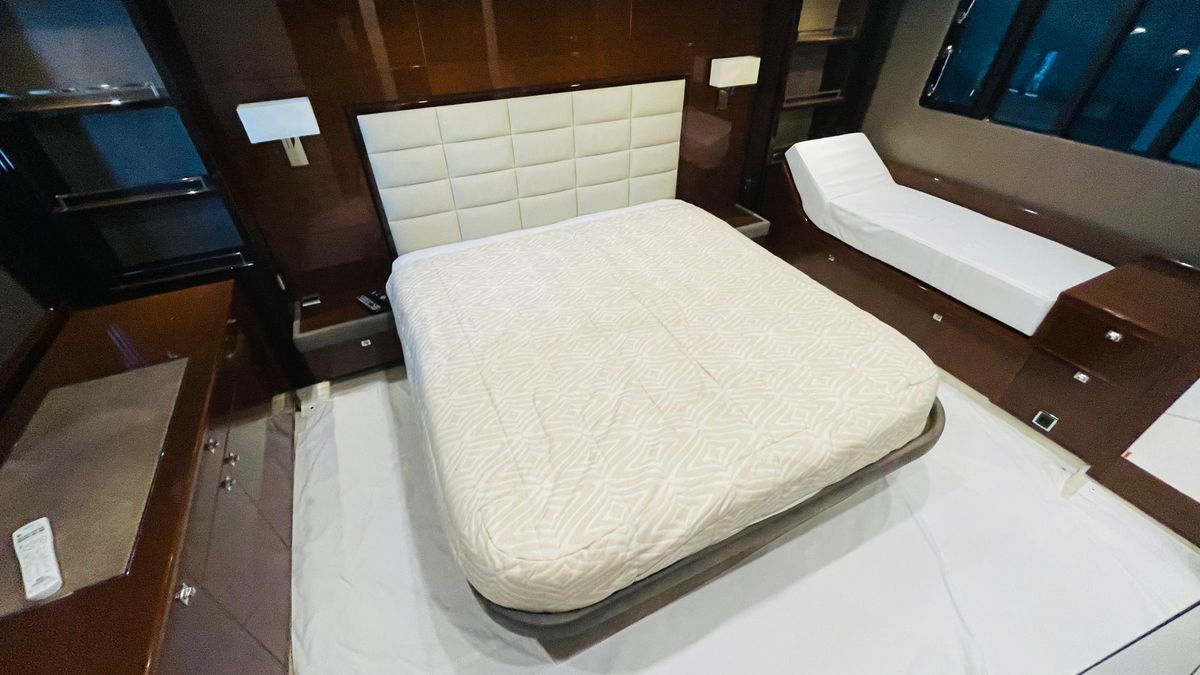 2012 Princess 64 