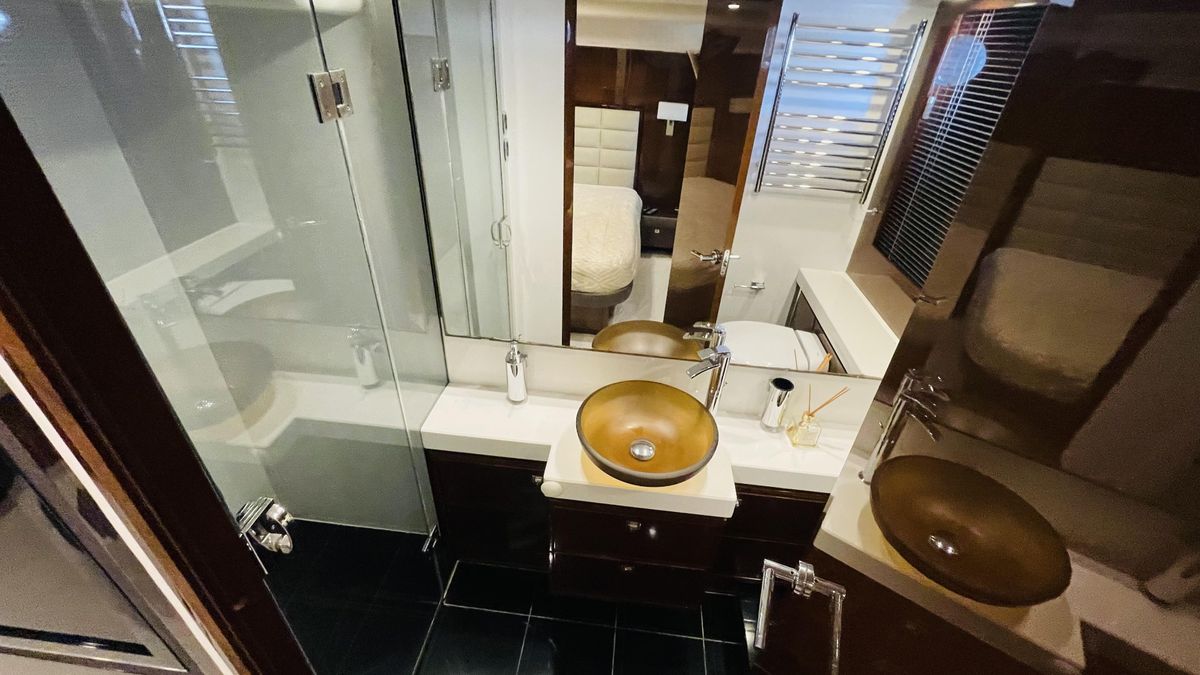 2012 Princess 64 