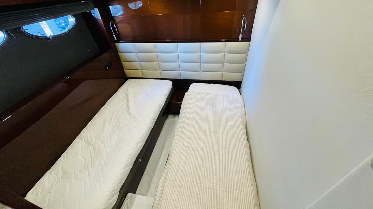 2012 Princess 64 