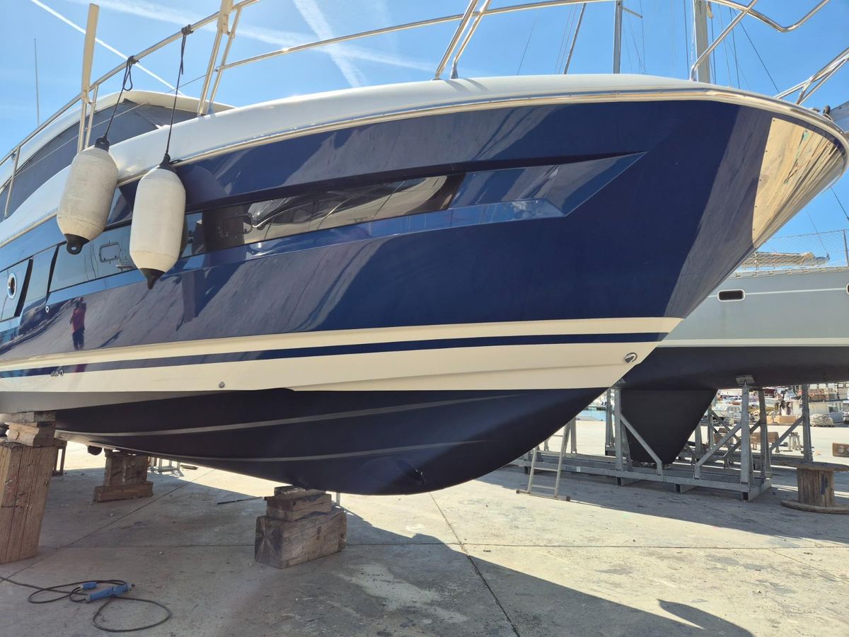 2019 Prestige 46 
