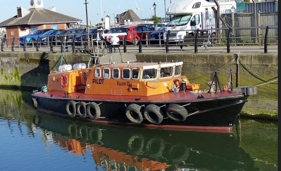 1989 Custom Tyne Lifeboat