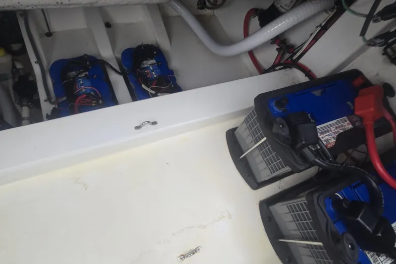  Yacht Photos Pics 2016 Extreme Boats engine compartment with batteries and wiring.